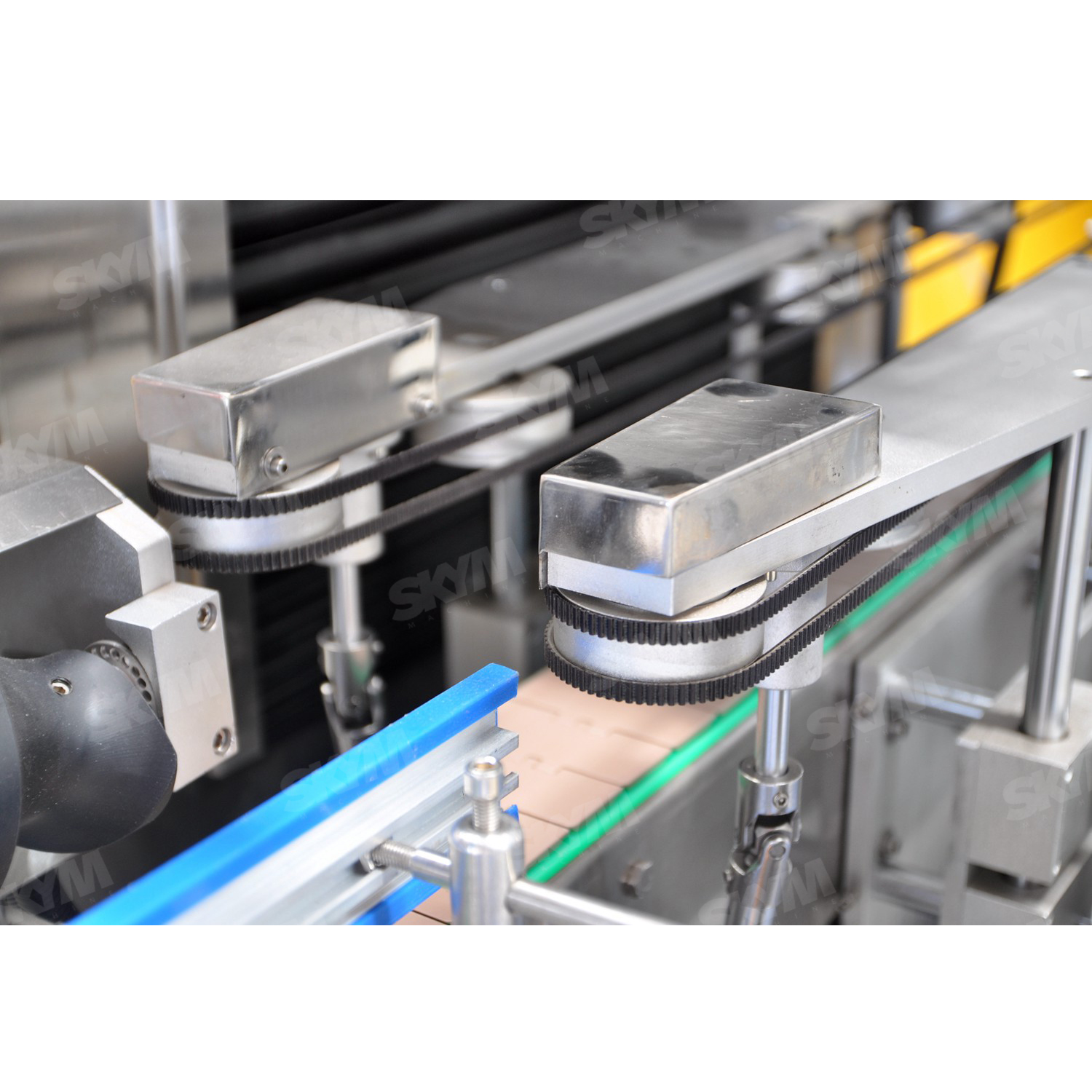 Machine d'étiquetage automatique de manchon rétractable de film PVC